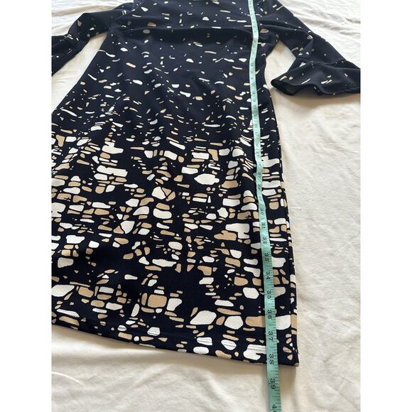 ILE New York Black White Tan Abstract Print Bell Sleeve Dress Size 8 - Picture 3 of 8